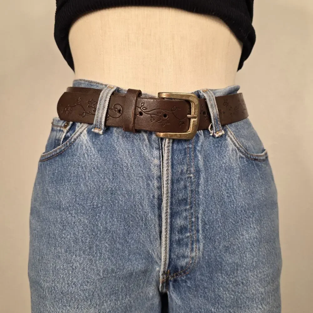 Vintage Embossed Floral Leather Belt Brown Leather Boho Cottagecore Western M